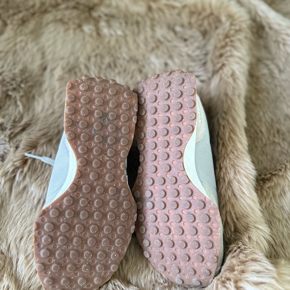 Women's Beige and White New Balances - Picture 6 of 6